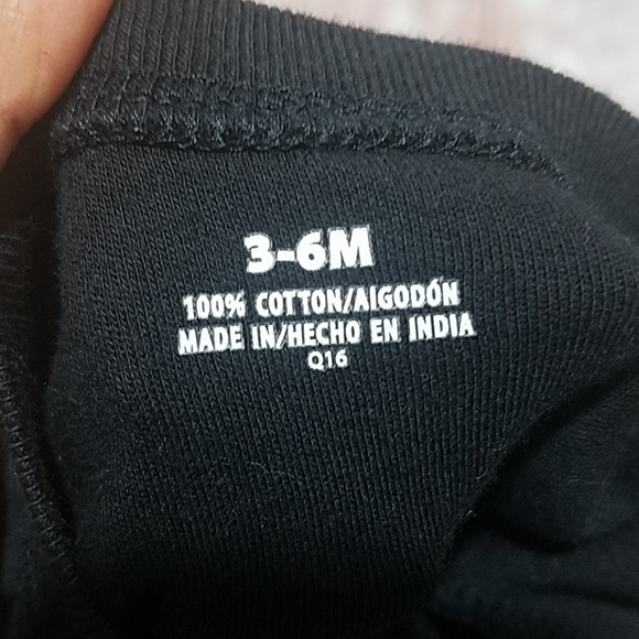 Skeleton Onesie - Picture 3 of 4